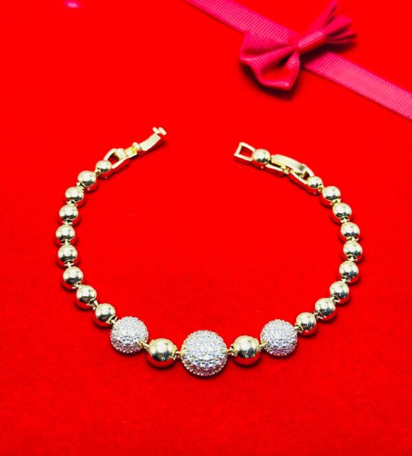 براسلي نسائي