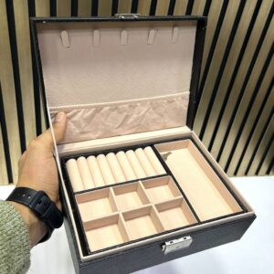 مرتب المجوهرات